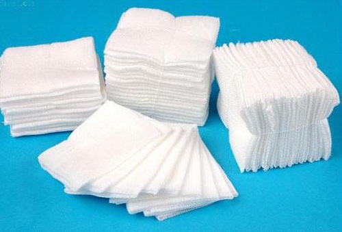 狗脖子破了一个大洞怎么办,狗脖子磨破皮怎么办