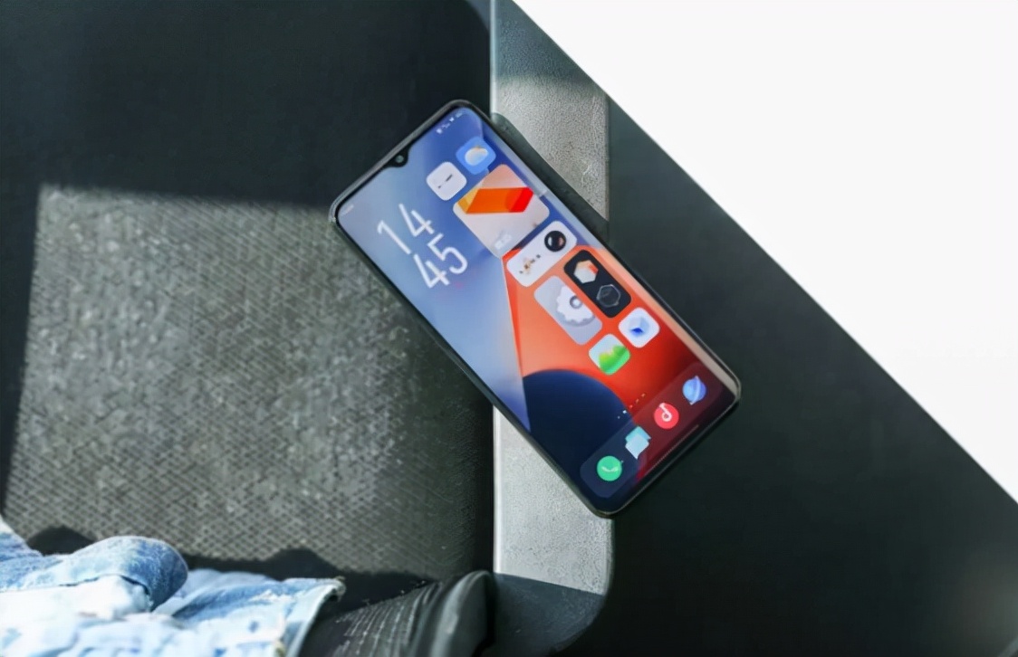 如果预算比较紧张，又想用两年不出问题，这3款千元神机值得一选