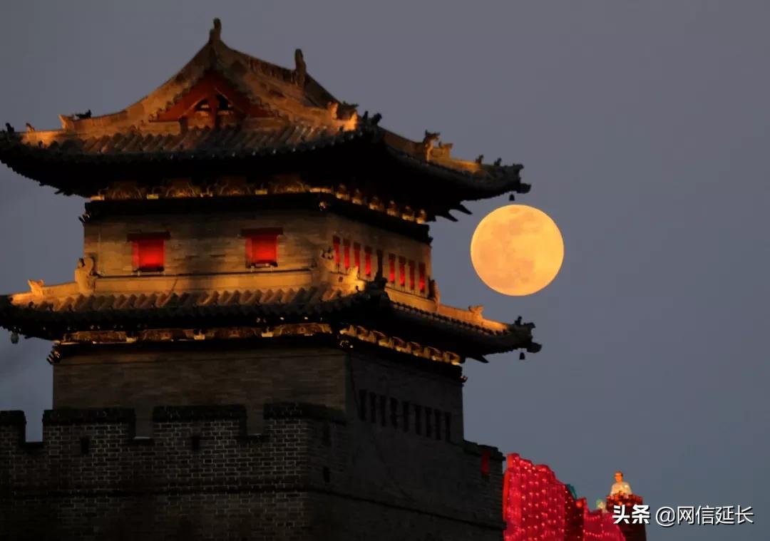 月圆灯明百病清,今夕元宵