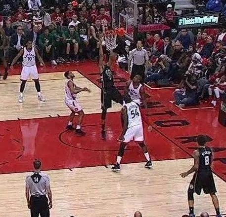 站着扣篮博班,站着扣篮的nba球员