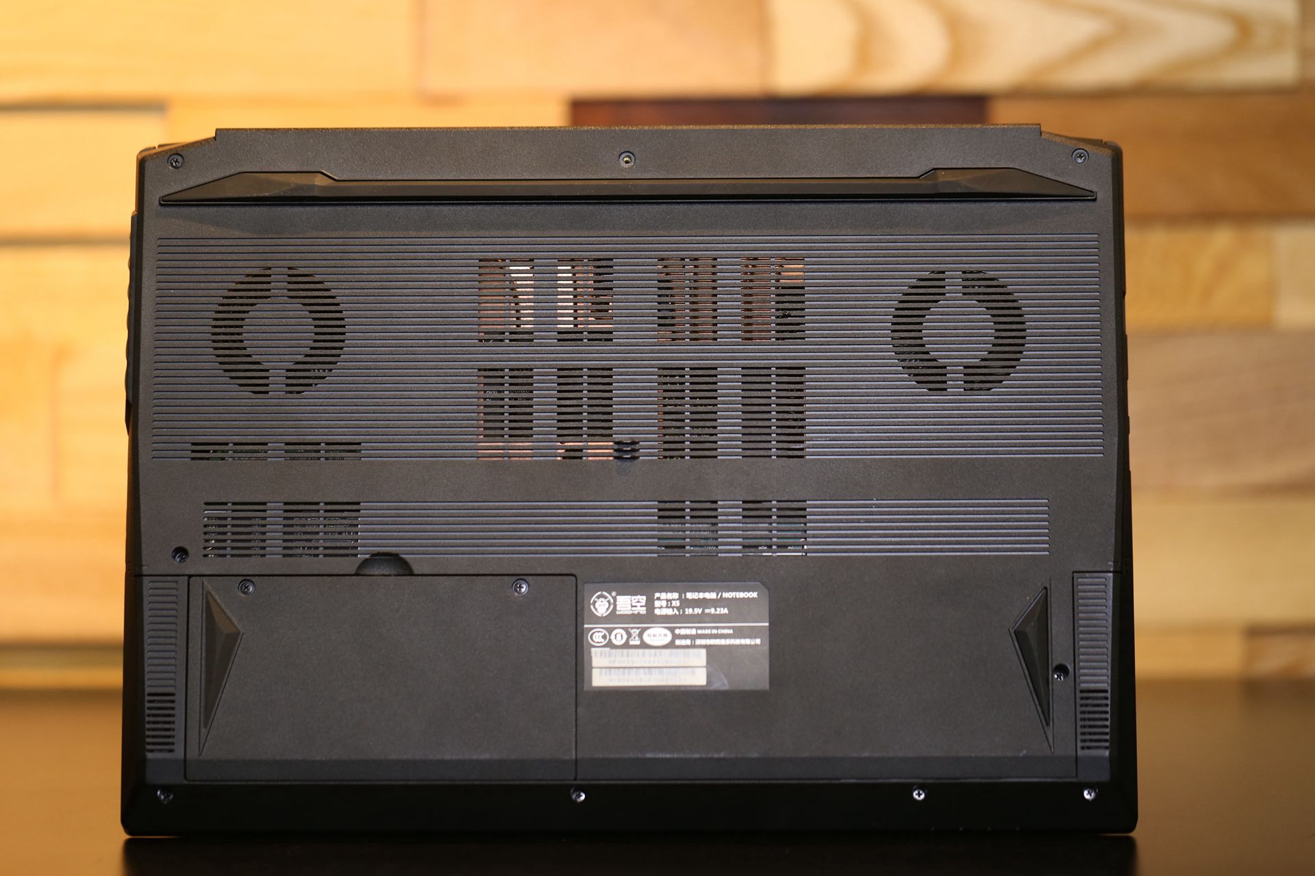 性能爆表！把台式机CPU装进笔记本，X5空妖R93900拆机评测