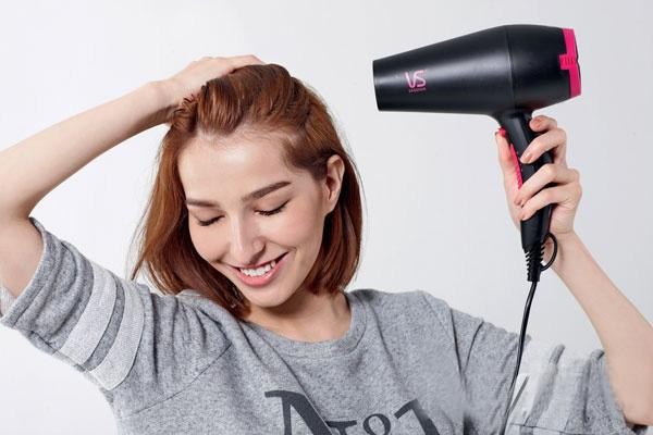 唐嫣头发是怎么变多的,唐嫣头发护理