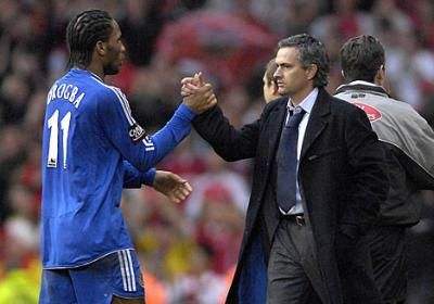 老爵爷弗格森与c罗欧洲杯拥抱,温格和c罗同框