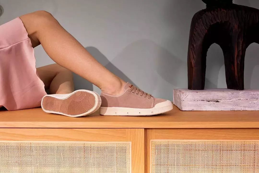 推荐几款好看的小众帆布鞋,这些冷门的平价帆布鞋好看又耐穿