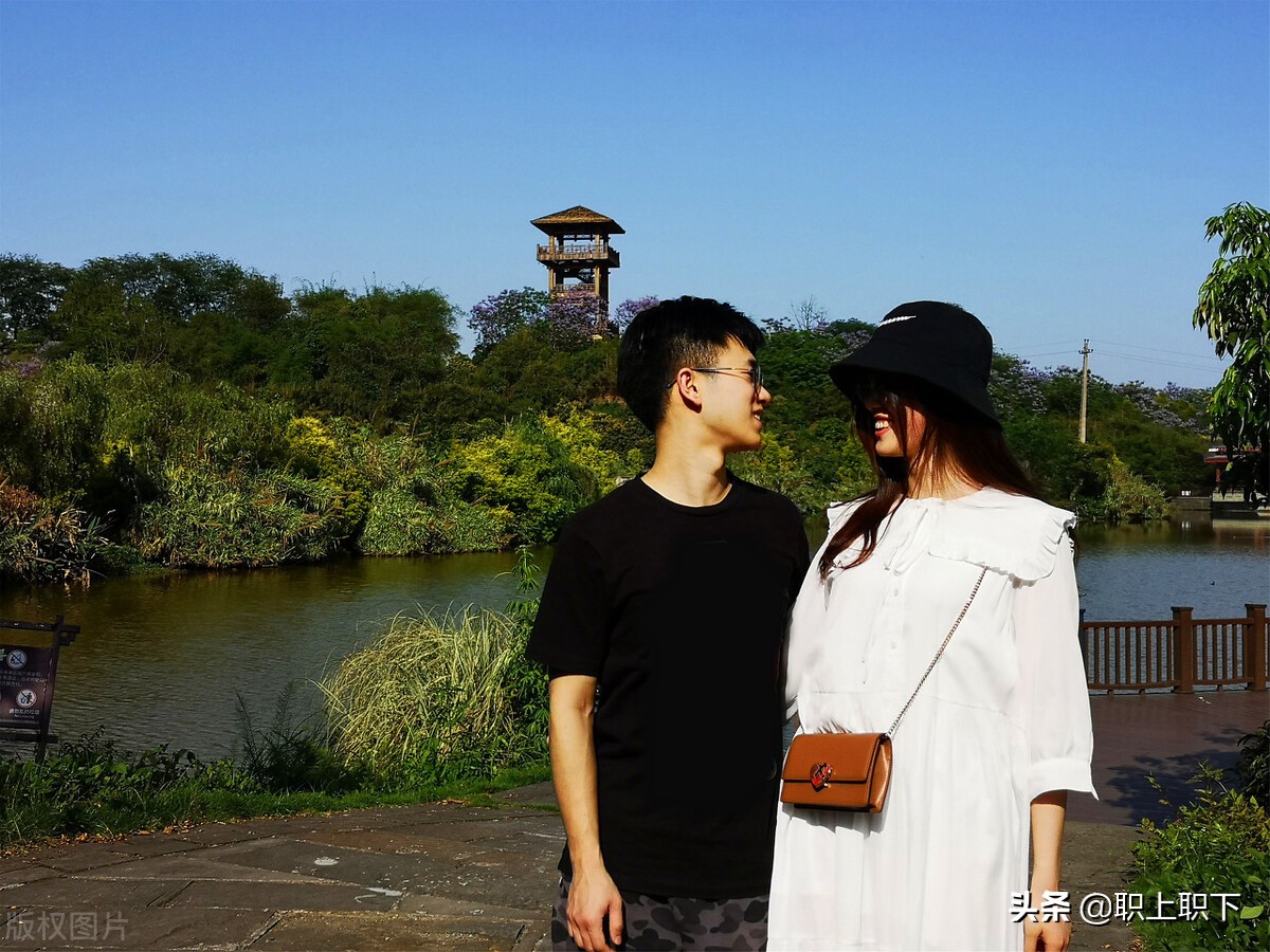 男生和女生表白被拒绝应该怎么说,男生向另一个男生表白被拒绝