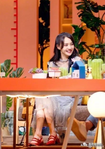 复古玛丽珍轻奢名媛风鞋子,复古风玛丽珍鞋穿搭