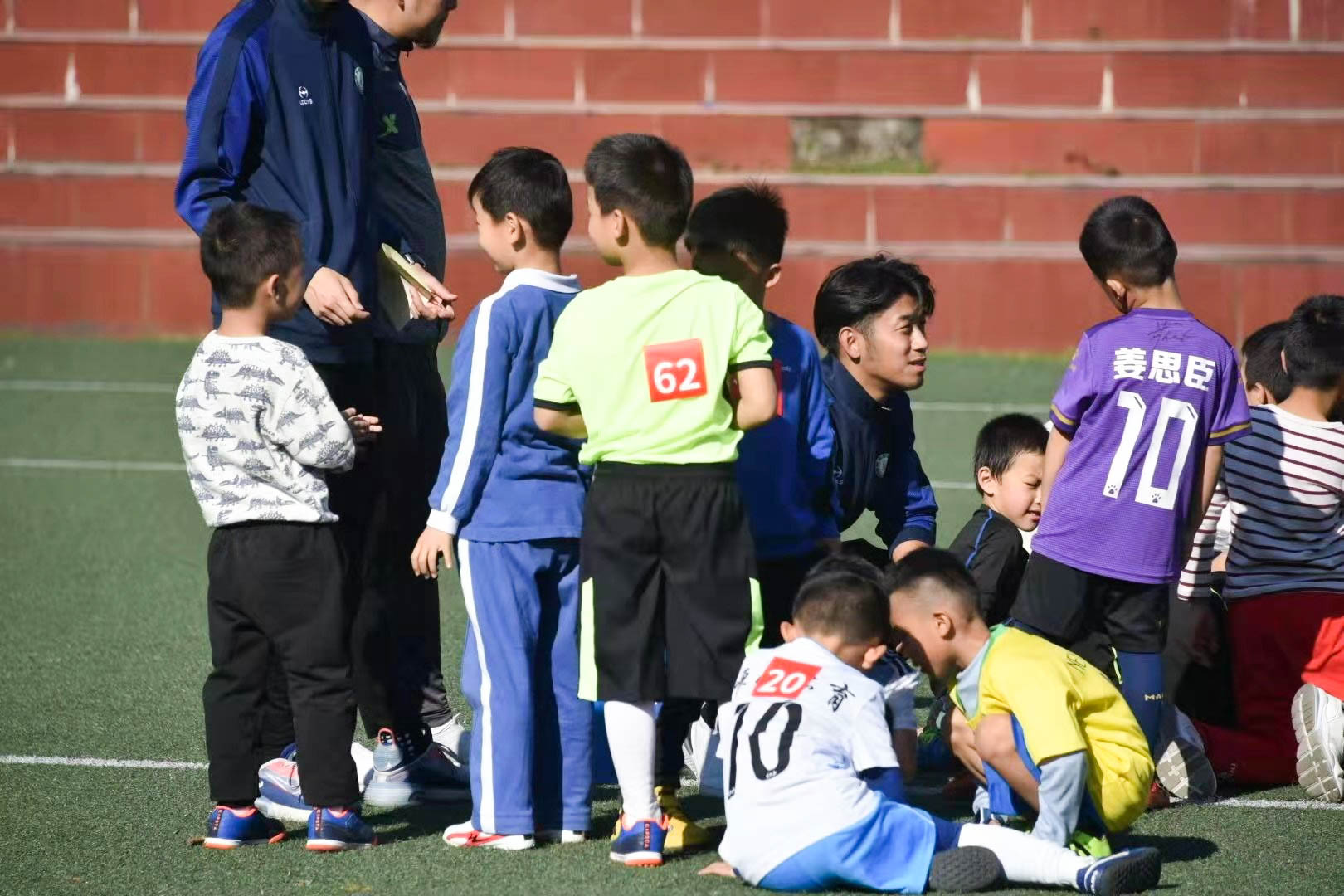 黑科技长钉足球鞋,黑科技新款球鞋