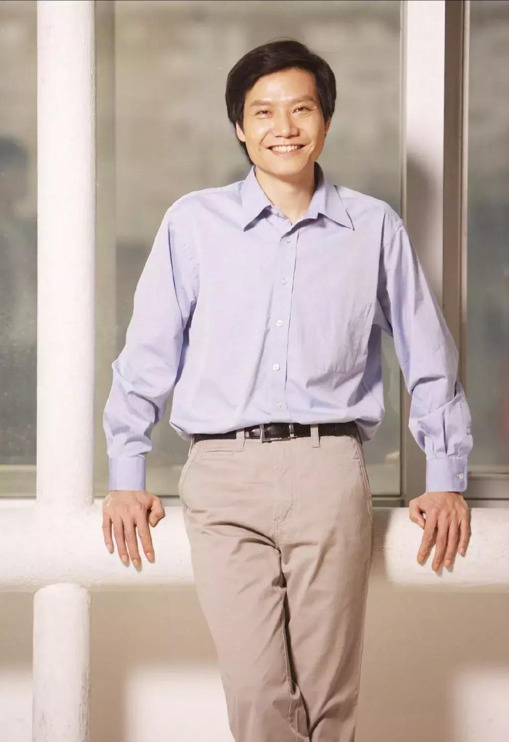 雷军是如何控制金山的 (雷军在金山的年薪收入)