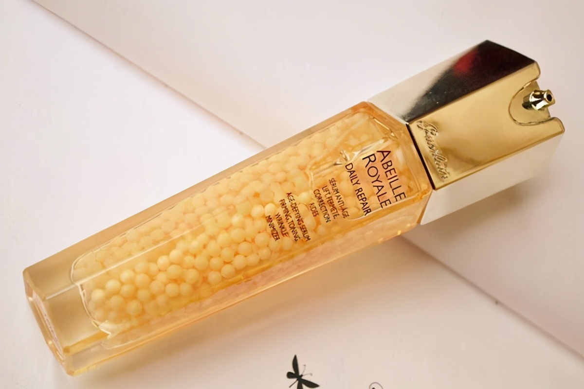 保湿效果最好的精华液,美容院专用精华液