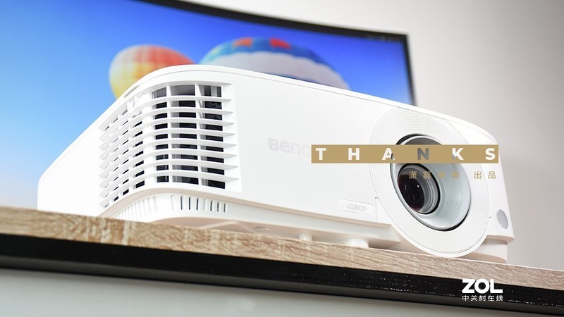 数字化办公场景体验,明基e580智能投影机