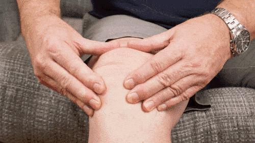 早晨起来脖子腰僵硬怎么回事,类风湿关节炎肩膀僵硬