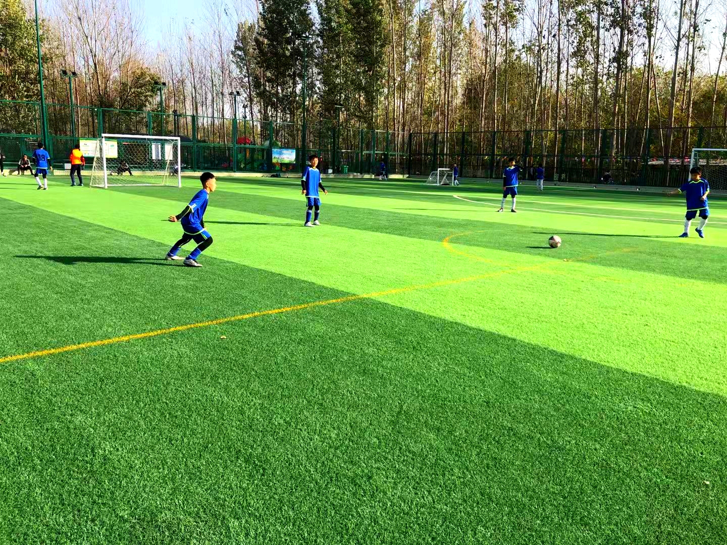 建设路小学区长杯比赛,2021年市长杯足球比赛小学第二名