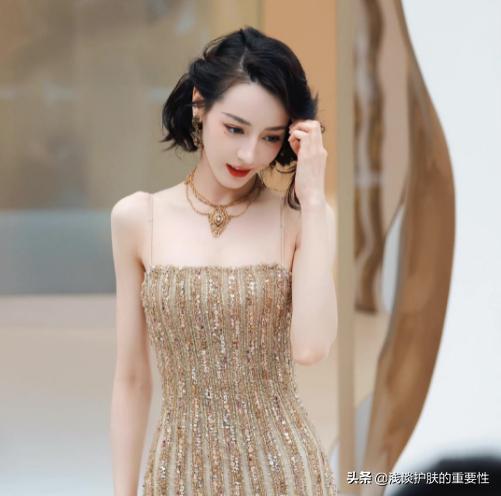 维生素e乳可以解决皮肤干燥吗,脸干燥起皮紧绷发红用维生素e