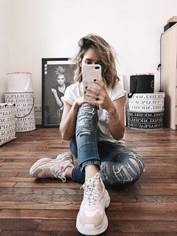 人生处处是陷阱,人生处处是陷阱只有躲起来最安全