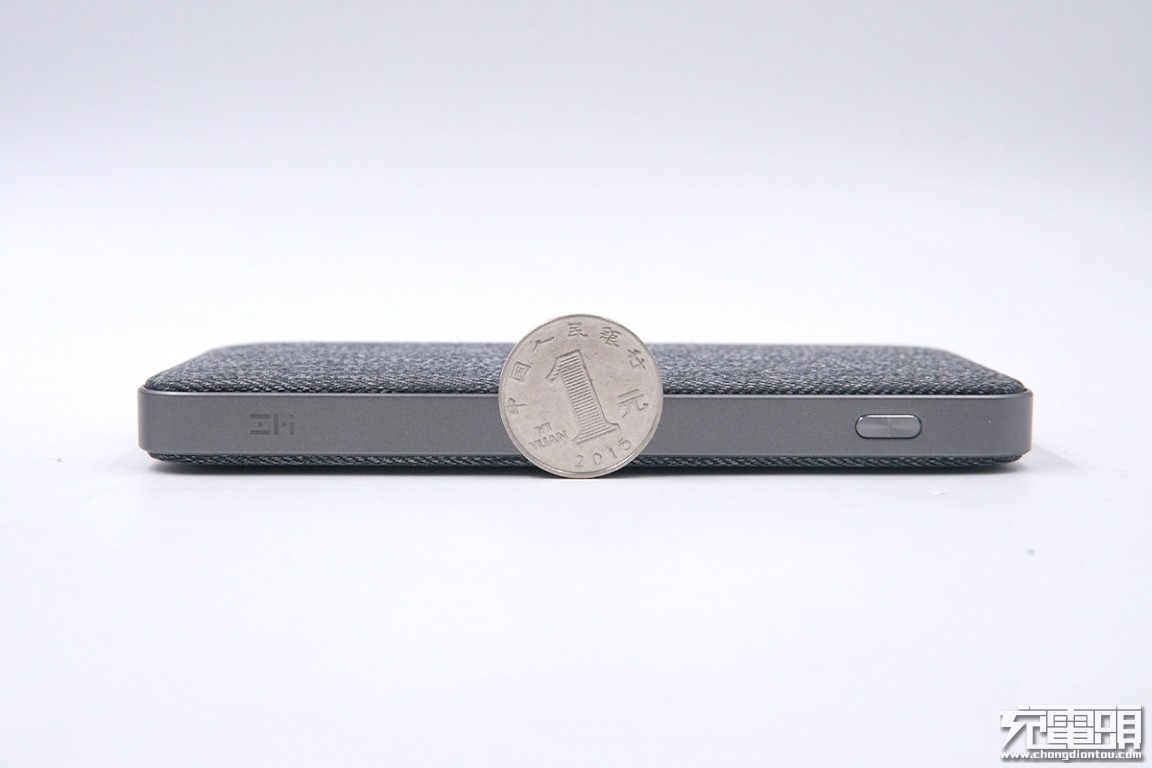 苹果原装快充和认证的紫米快充,紫米10000毫安尊享版拆解