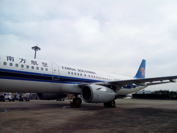 去热带的岛屿游泳,去热带旅行