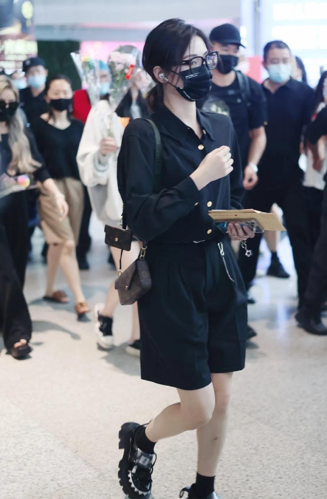 今年秋季流行的乐福鞋,秋季穿的乐福鞋