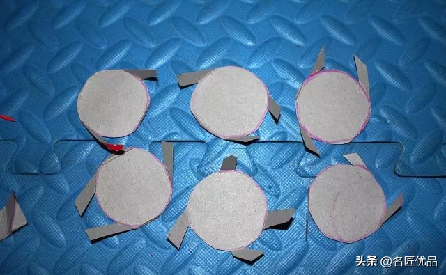 元旦手工彩纸鞭炮,元旦节手工鞭炮