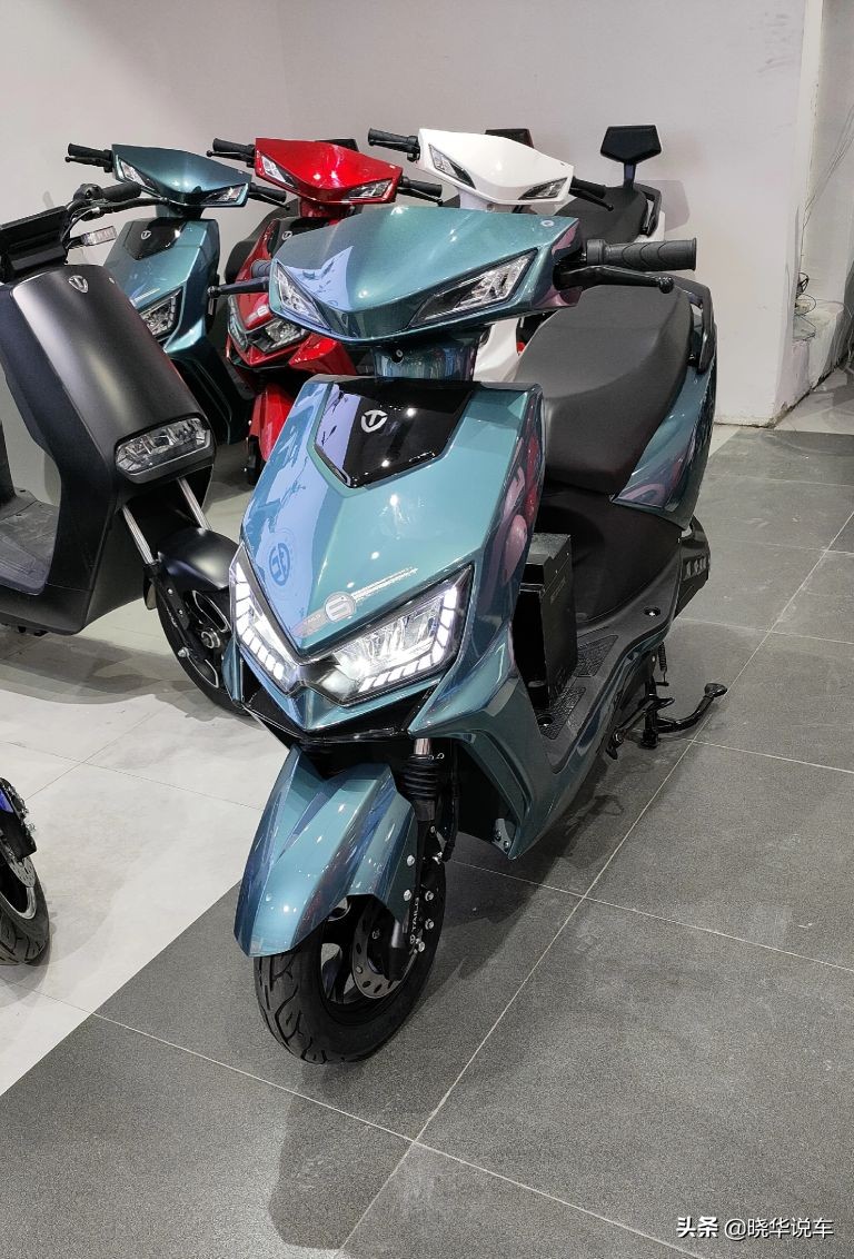 台铃新款72V电动车配6块32Ah天能电池，超大座桶，这价格贵吗？