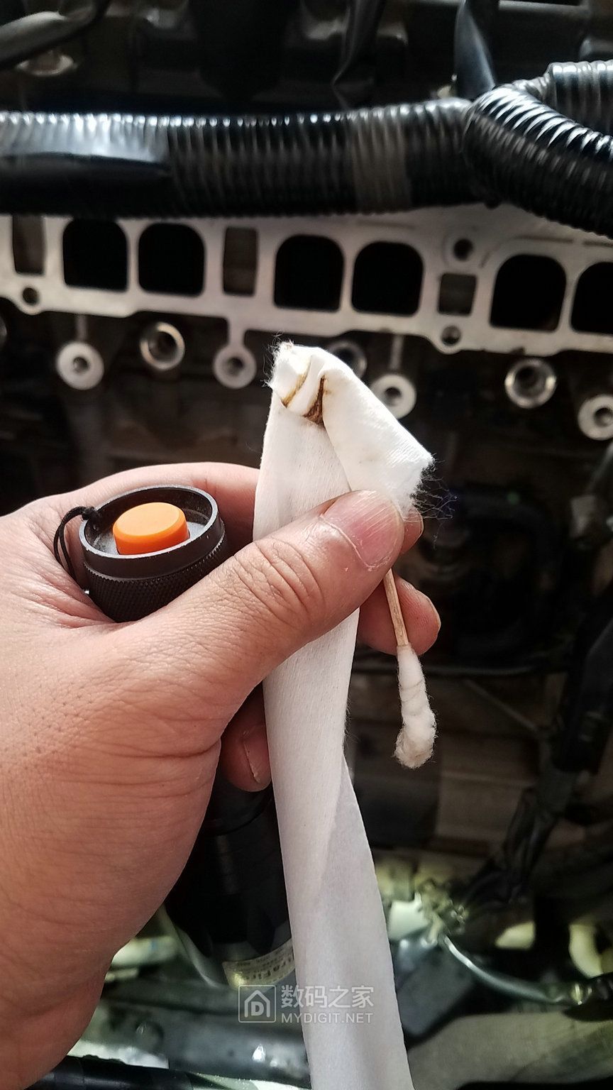 马自达阿特兹4s店喷油嘴清洗视频,马自达阿特兹清洗积碳全过程视频