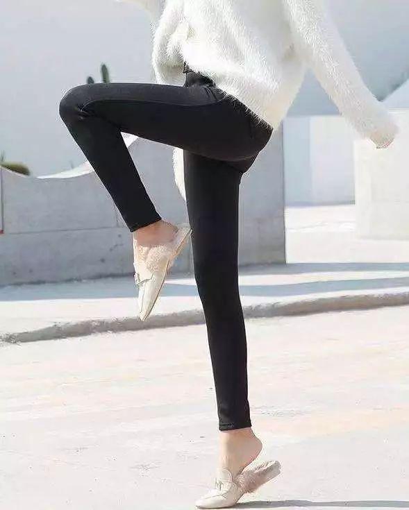 能当护肤品的小黑裤！显瘦润肤还保暖，好穿到李湘直接开直播叫卖