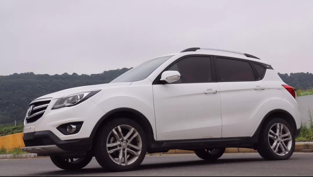 给河南朋友4万淘的二手SUV，全部办完之后，心里反而酸酸的