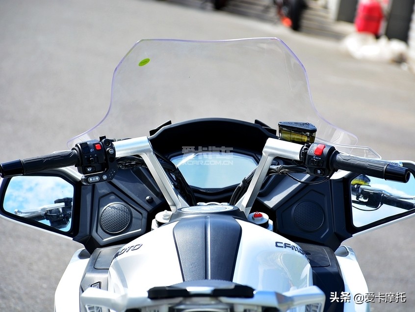 国宾tr-g650与新黄龙巡航600,黄龙600巡航对比春风国宾