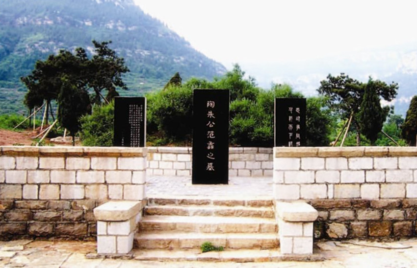 此人堪称商业奇才,走到哪都能成巨富,一旦挣到钱就散尽万贯家财