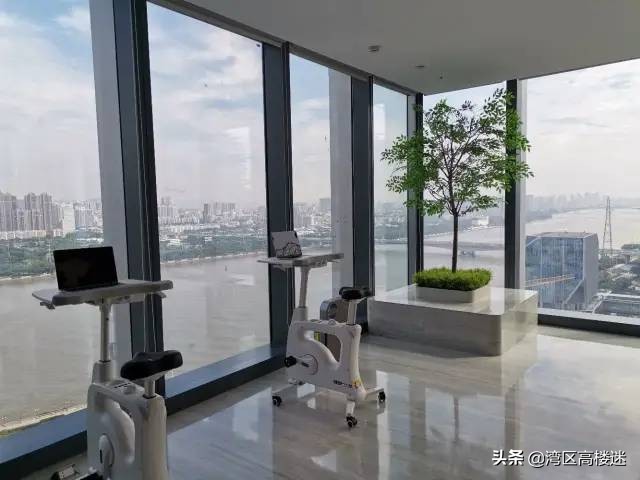 广州琶洲西|高220米的复星国际中心​；珠江首排，TCL大厦