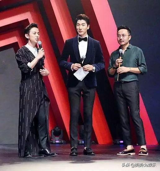 公开秀恩爱却离婚的明星夫妻,正式官宣离婚恩爱终于装不下去了