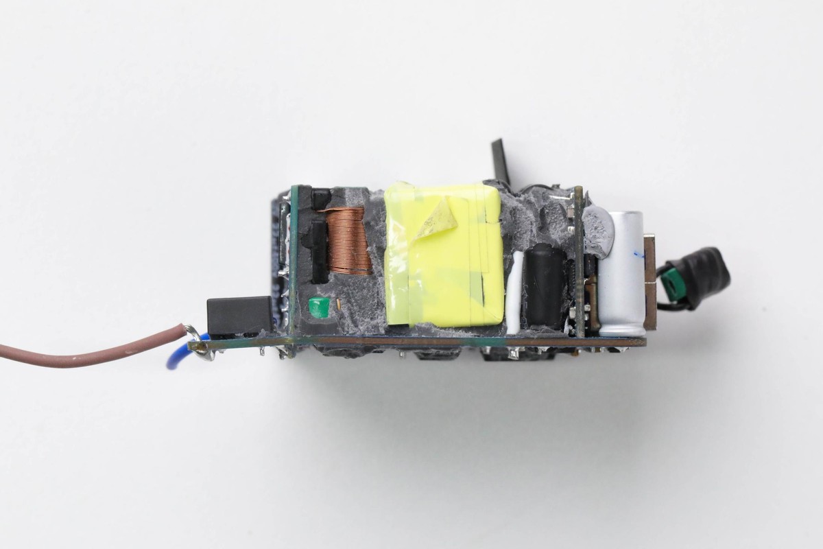 绿联小口红充电器,绿联30瓦充电器测评