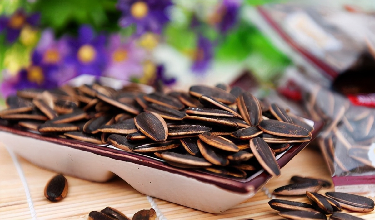 怎样挑选出坏的瓜子,怎么挑选瓜子最好方法