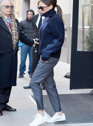 烂大街小白鞋还能穿吗,烂大街小白鞋还有吗