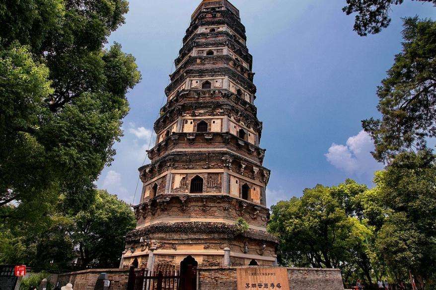 苏州必去的景点苏州虎丘值得去吗,苏州旅游虎丘值得去吗现在