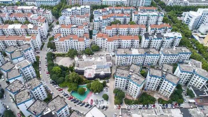 仁恒滨河湾为何是富人区,成都仁恒滨河湾为什么那么贵