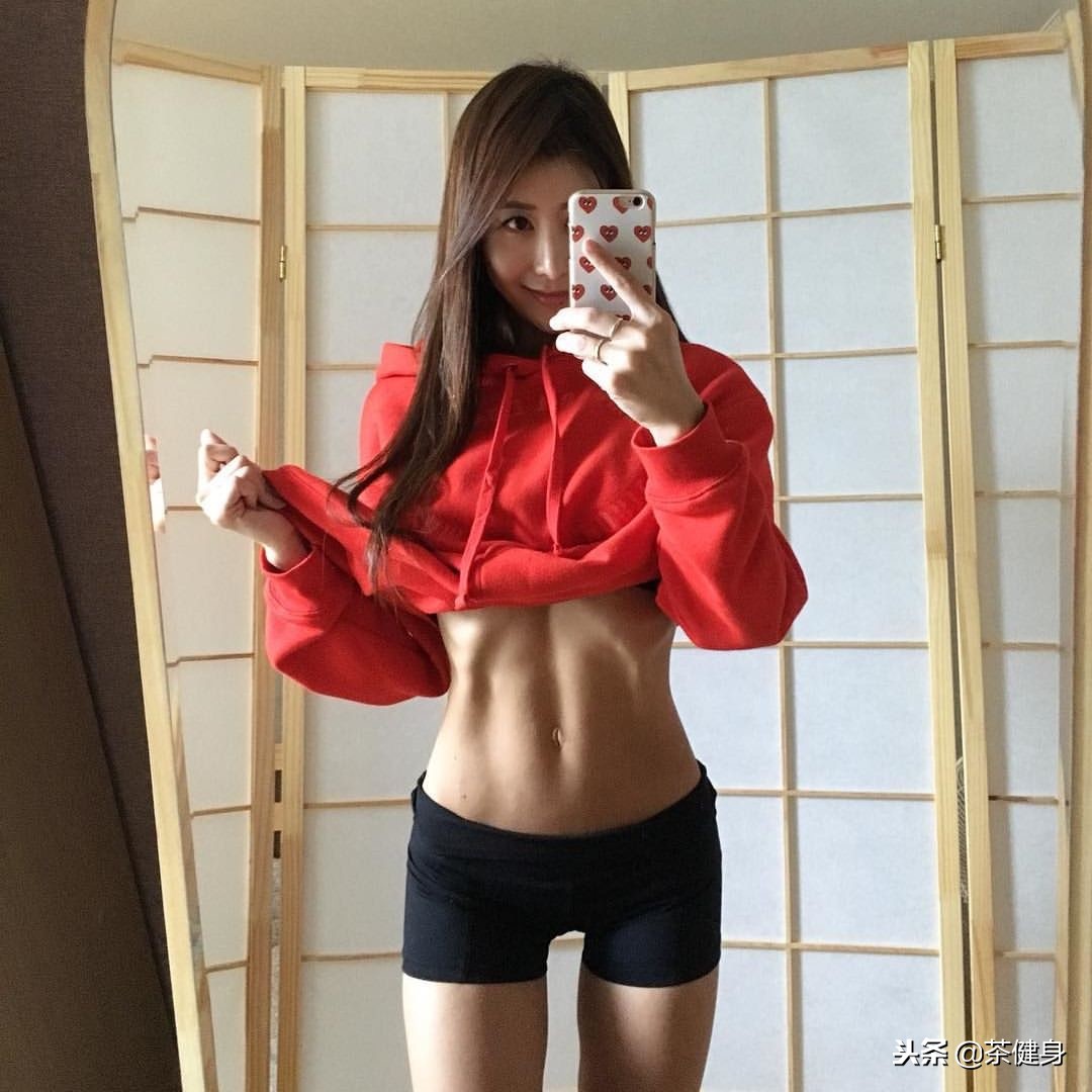 椅子练肚子赘肉正确方法,坐椅子怎么瘦胯两侧赘肉