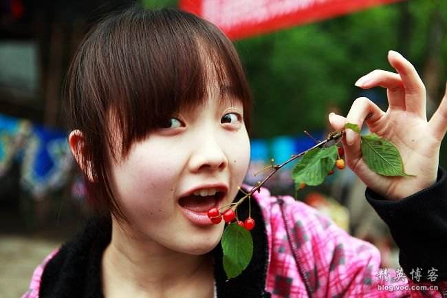 女儿被同学带坏怎么办,女孩被染毒瘾