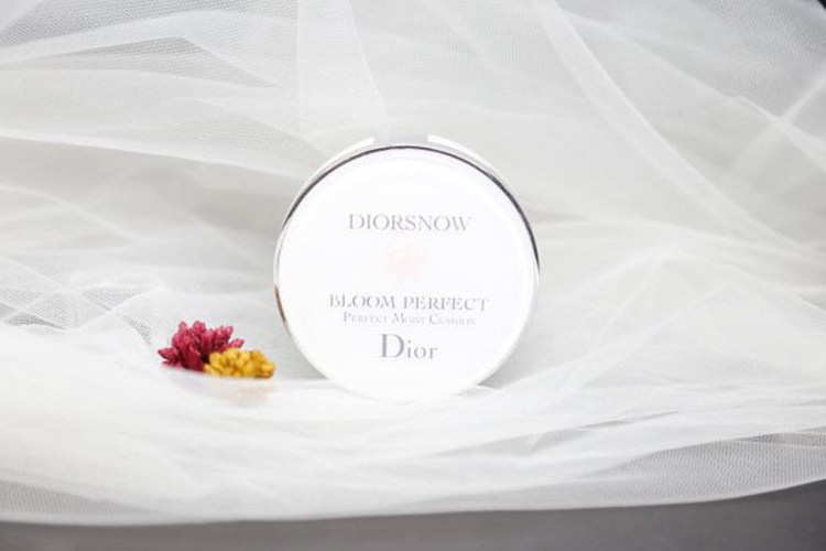 气垫推荐圣罗兰阿玛尼,气垫爆款榜top1圣罗兰用多久