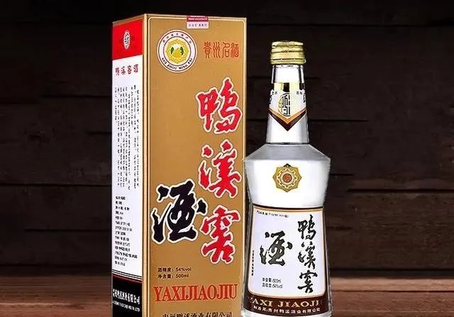 这4种白酒要少喝没酒味还浪费钱,这四款酒真正的物美价廉