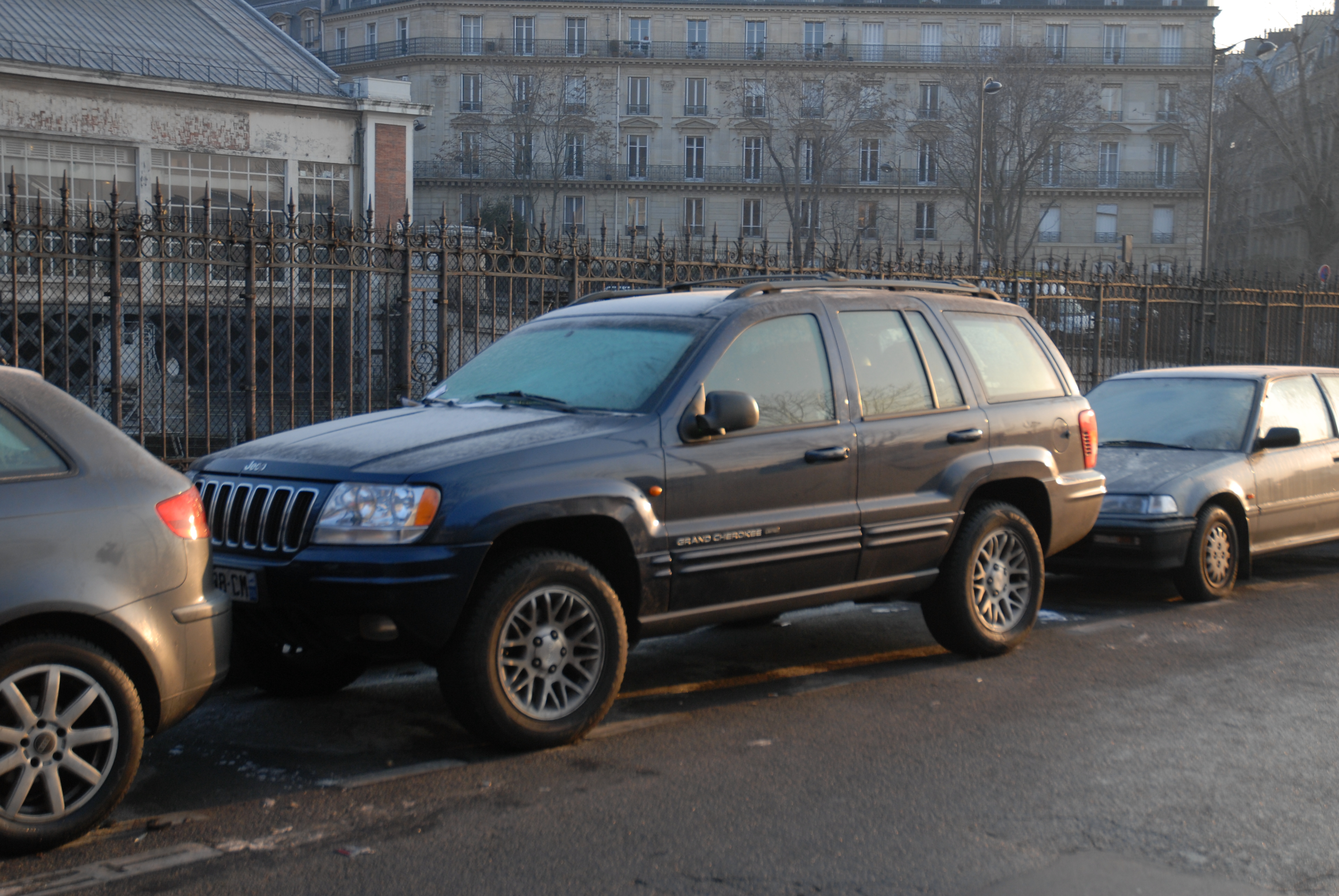 在国内生不逢时的第二代大切诺基WJ，还记得他么？他陪我走遍天涯