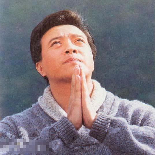 在水一方一生守候,在水一方愿所有的深情不被辜负