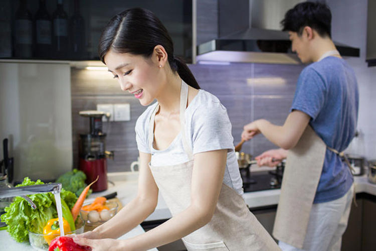 我家厨房下水管道有异味怎么办,厨房下水道发霉有异味怎么处理