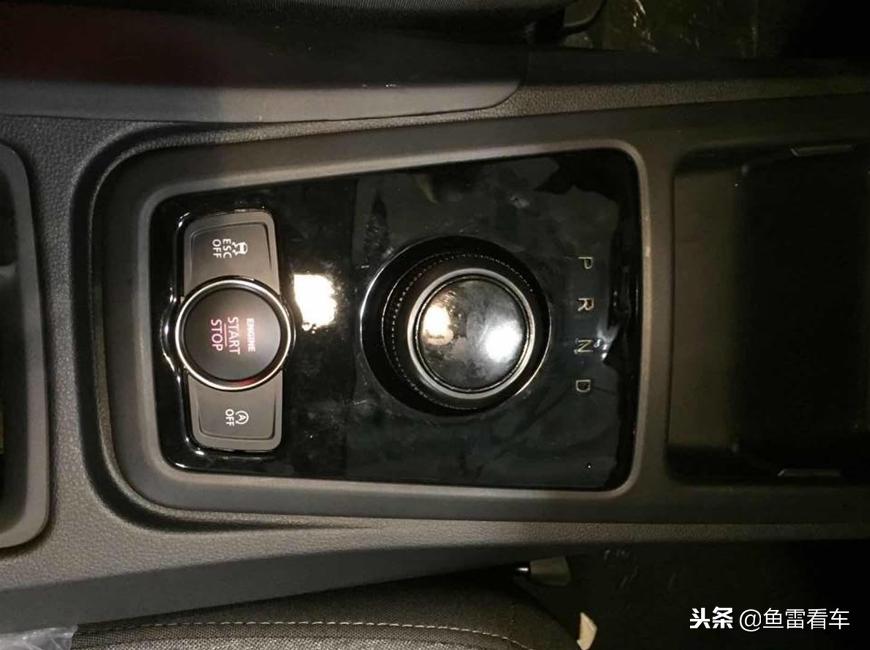 观致3三厢和观致5对比,观致3最新款报价及图片