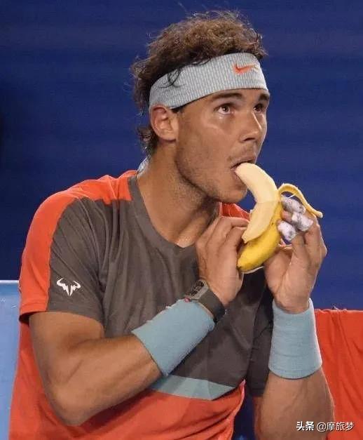 为什么赛场上总是能看见运动员吃大香蕉？
