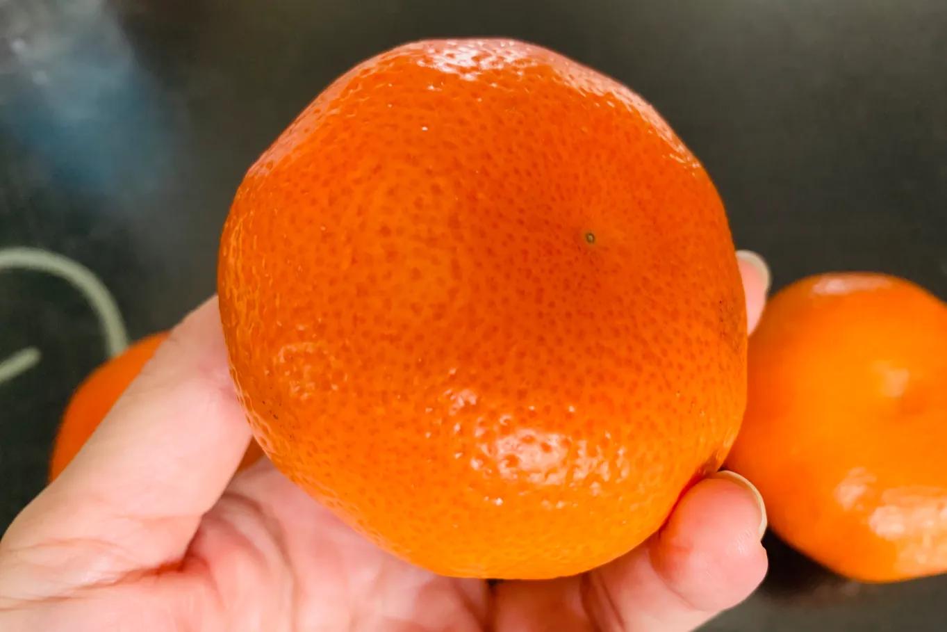 买桔子要挑“扁”的吃，学会这5招，不管哪个品种，都味甜水分足