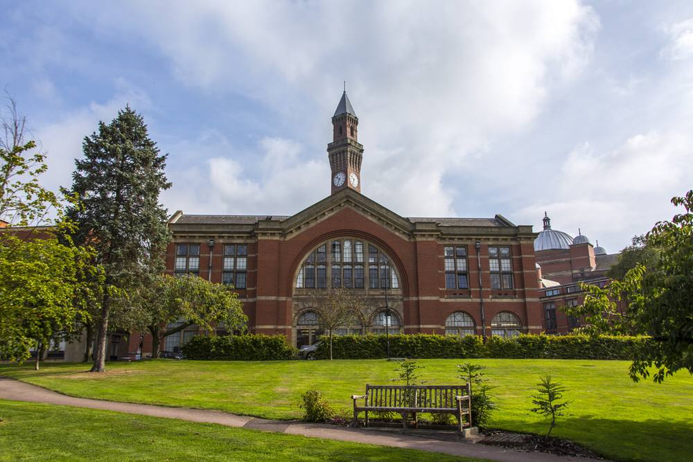 英国伯明翰大学一年费用,英国伯明翰大学世界排名