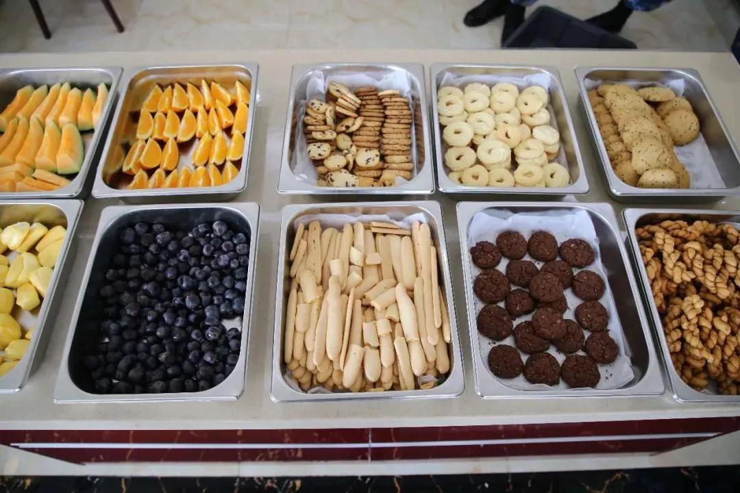 战斗机飞行员吃什么？美军敢作死、俄军的难以接受、中国菜品丰富