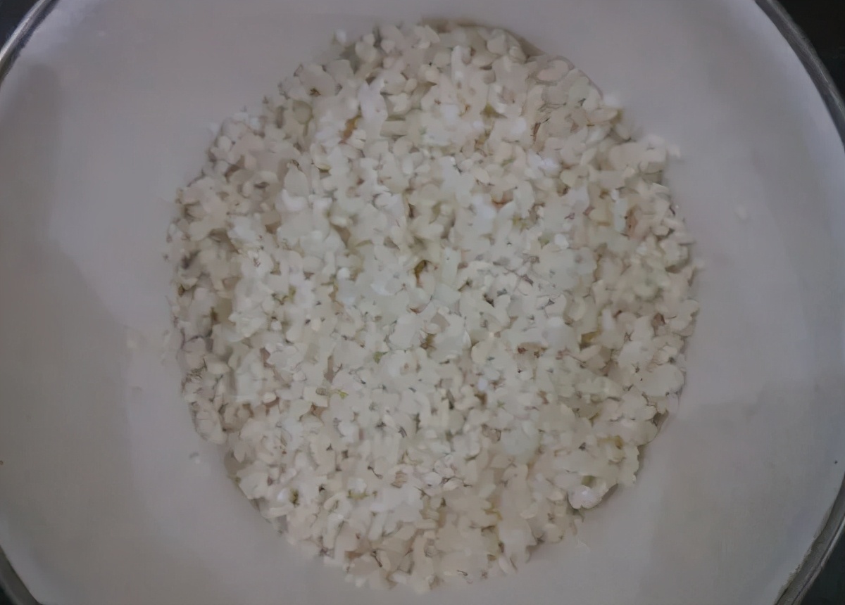 粽子怎么能包的特别紧不漏米,煮粽子时为何会出现粽子夹生现象