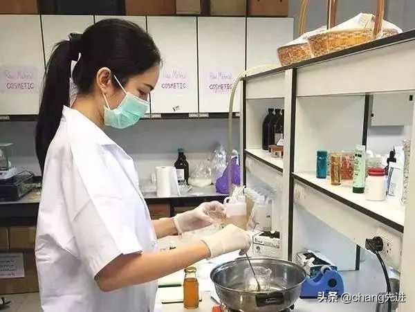 泰国最美人妖和张家辉演戏扫毒,泰国特别漂亮的女妖