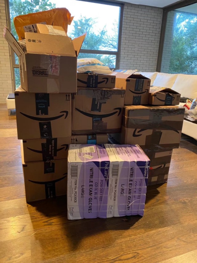 孝感湾流汇侨居美国纽约的美女业主情系家乡湖北抗疫